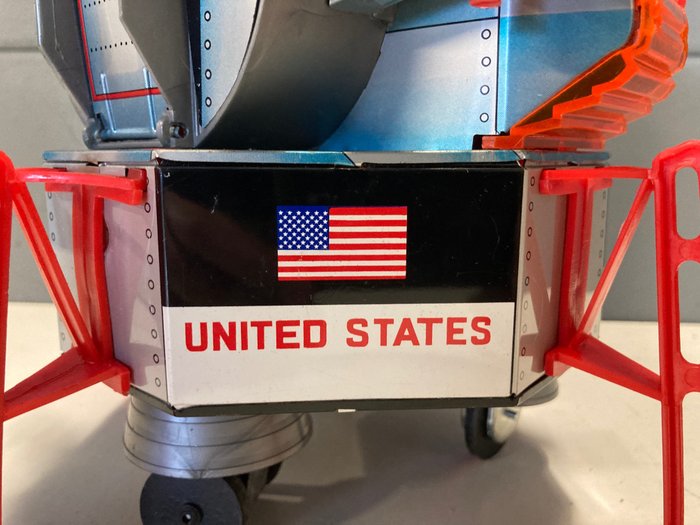 DSK toys 1969 – USA Apollo 11 eagle lunar module – 1960-1969 – Japan