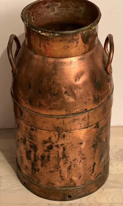 Image 3 of Heavy Milk Container - Copper - 19th century