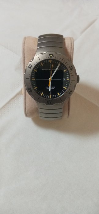 Preview of the first image of IWC - Ocean - Men - 1990-1999.