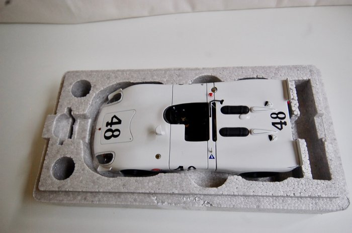 Preview of the first image of Autoart - 1:18 - Porsche 908/2 K Flunder - 12 hours of Sebring 1970.