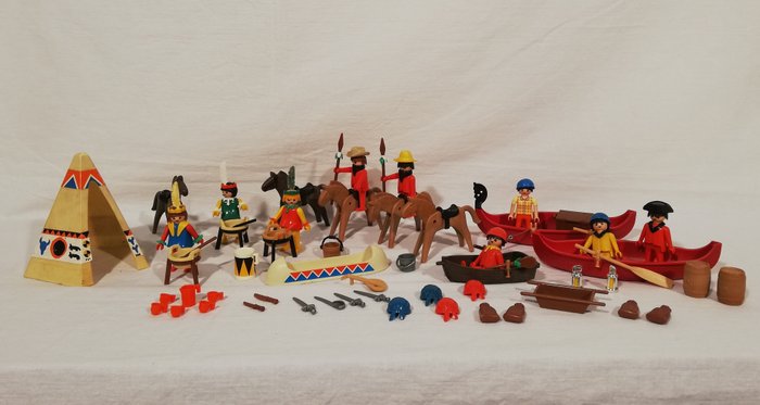 Preview of the first image of Playmobil Geobra - Collection vintage Playmobil Indians / Cowboys / Pirates - 1970-1979.