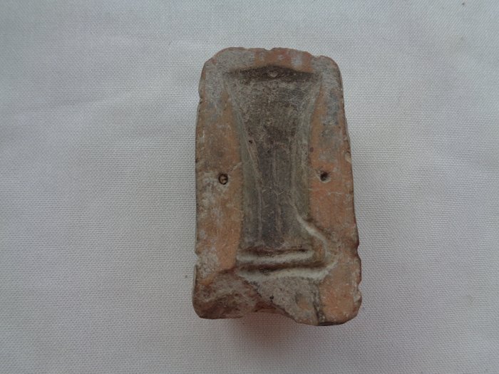 Bronstijd Steen Stenen mal voor bronstijd kokerbijl – (4.7×5×9 cm)