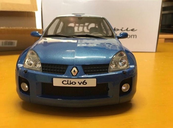 Preview of the first image of Otto Mobile - 1:18 - Renault Clio V6.