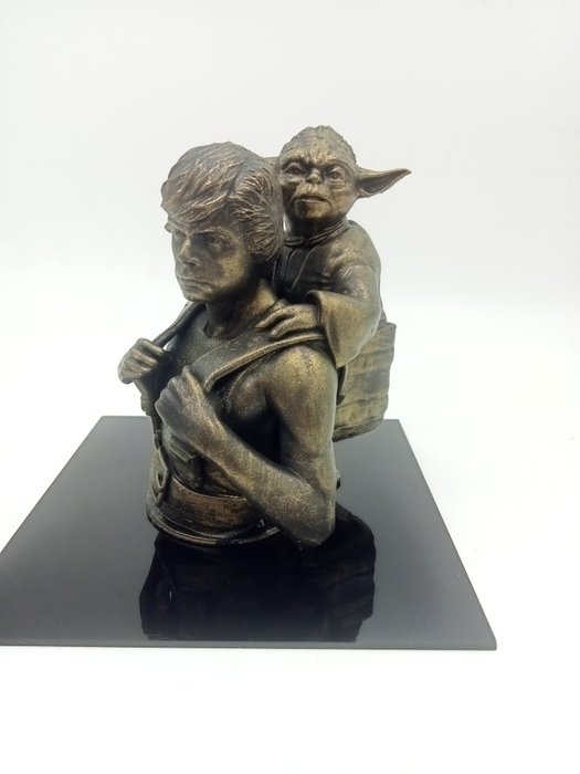 Star Wars Episode V: The Empire Strikes Back – Luke skywalker & Yoda – Kunstwerk, Sculpture by Artist Nicole Lubbers (15×10 cm)