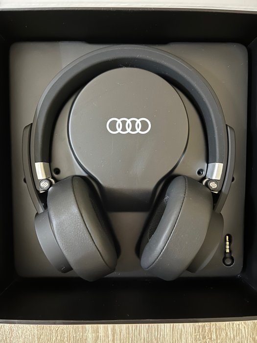 Image 2 of Accessory - Auriculares audi - Audi - After 2000