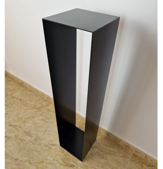 JS Design - Konzol asztal - Fekete alap - Acél