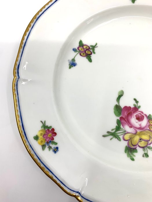 Image 2 of Manufacture du Comte d'Artois (Limoges) - Plate - Softpaste porcelain