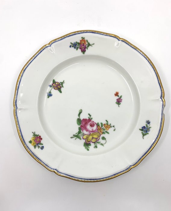 Preview of the first image of Manufacture du Comte d'Artois (Limoges) - Plate - Softpaste porcelain.