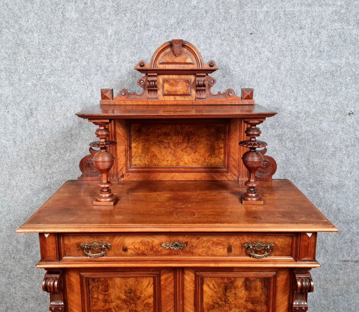 Image 2 of Cabinet, Walnut and burl cabinet, a so-called Vertiko - Walnut - Late 19th century