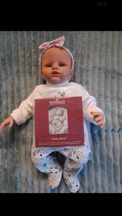 Preview of the first image of Ashton Drake Galleries - So Truly Real - Doll Collector Reborn So Truly Real 'Abby Rose' par Mariss.