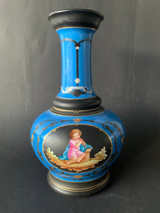 Preview of the first image of Porcelaine de Paris (?) - vase or oil lamp - Porcelain.