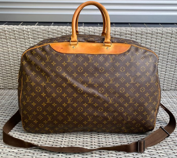 Louis Vuitton Alize 1 Poche Monogram Canvas Travel Bag on SALE