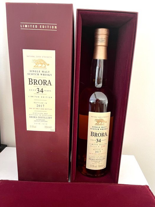 Brora 34 years old 16th Release - Original bottling - b. 2017 - 70cl