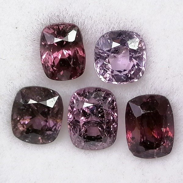 5 pcs  Mehrfarbiger Spinell - 3.58 ct