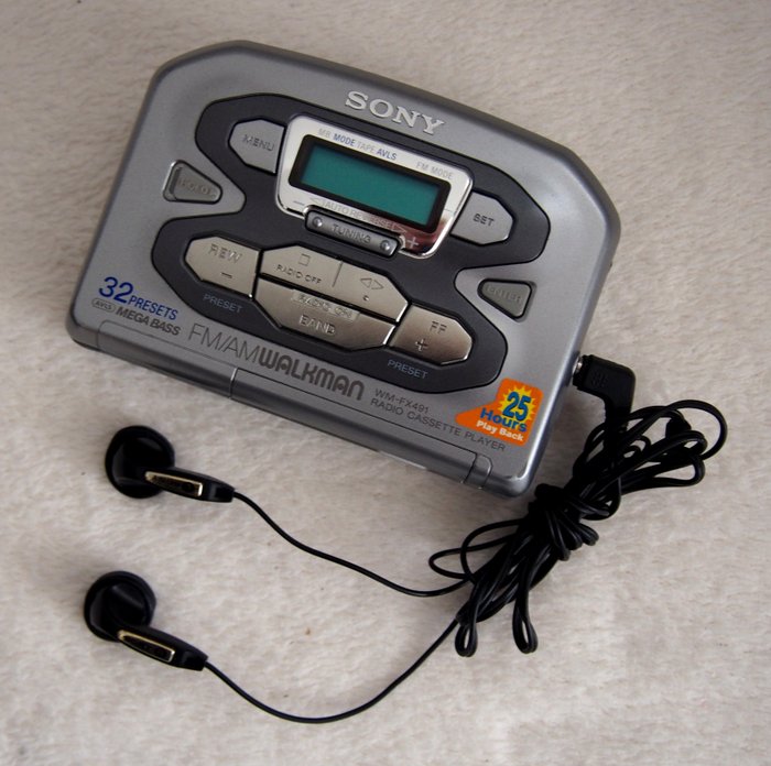 Sony - WM-FX491- FM/AM Cassette Walkman - Portable Cassette Player,  Portable radio, Walkman - Catawiki