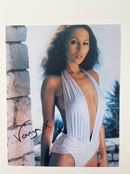 Vanya Seager as "Pool Girl" handsigned photo with b´bc holographic COA