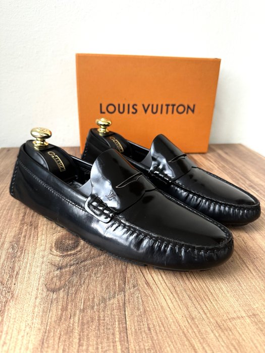 Louis Vuitton loafers Hockenheim model in azure suede, size 44,5