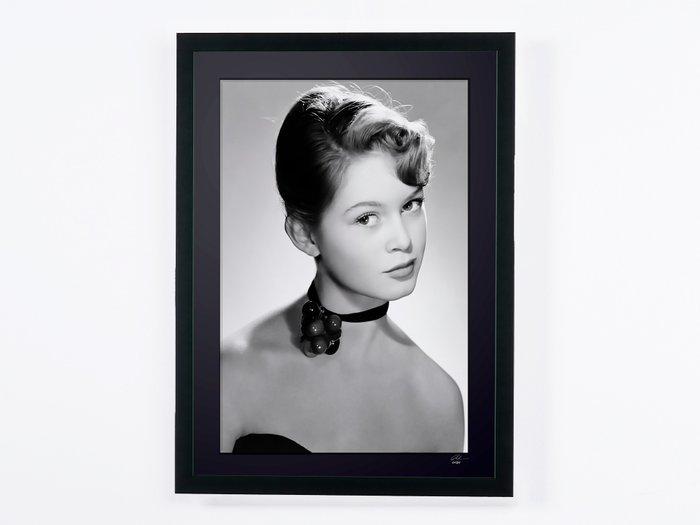 Brigitte Bardot  1951 - Fine Art Photography - Luxury Wooden Framed 70X50 cm - Limited Edition Nr 01 of 30 - Serial ID 80031 - Original Certificate (COA), Hologram Logo Editor and QR Code