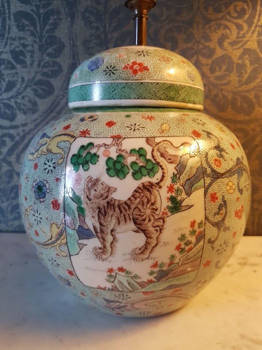 Vaso globulare - Porcellana - Cina - XIX secolo