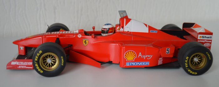Paul's Model Art - 1:18 - Ferrari F310B - Driver: Michael