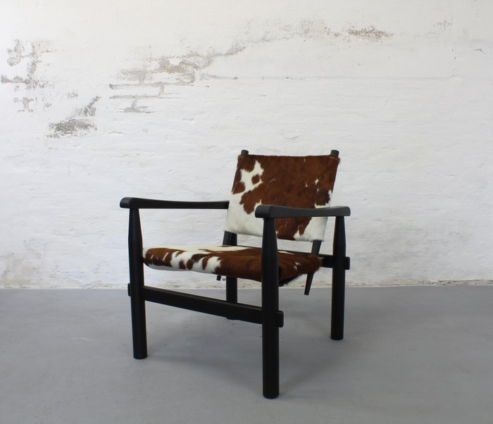 Cassina - Charlotte Perriand - 扶手椅 (1) - 533 - 木, 皮革