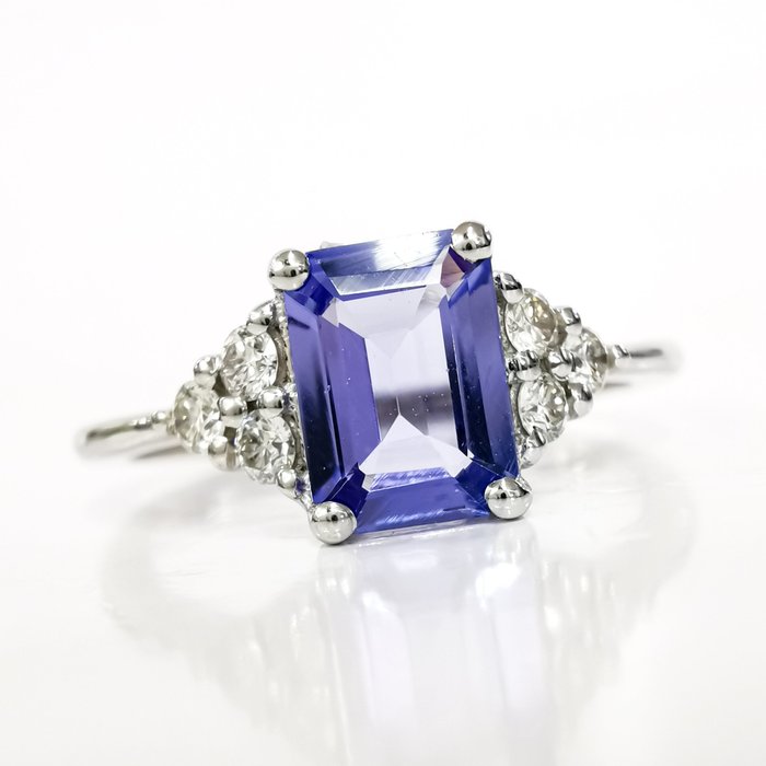 Ohne Mindestpreis - 1.00 ct Blue Tanzanite & 0.25 ct E to F Diamond Designer Ring - 2.21 gr - Ring - 14 kt Weißgold Tansanit 