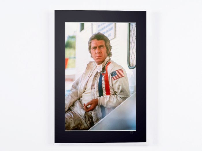 Le Mans 1971 - Steve McQueen - Porsche Driver - Fine Art Photography - Luxury Wooden Framed 70X50 cm - Limited Edition 01 of 30 - Serial ID 30767 - Original Certificate (COA), Hologram Logo Editor and QR Code