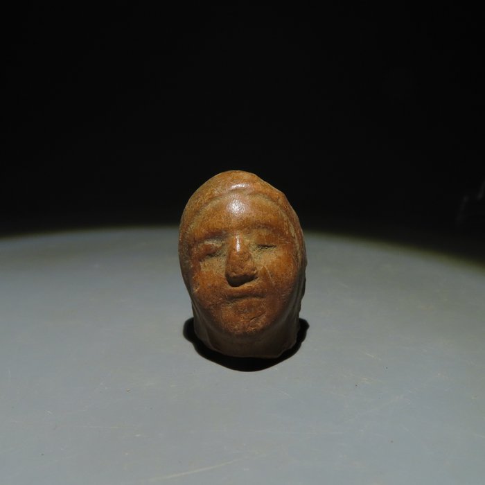 Azteca TeracotÄƒ Figura capului. 3,5 cm H. 1200-1521 d.Hr. Licență de import spaniolă.