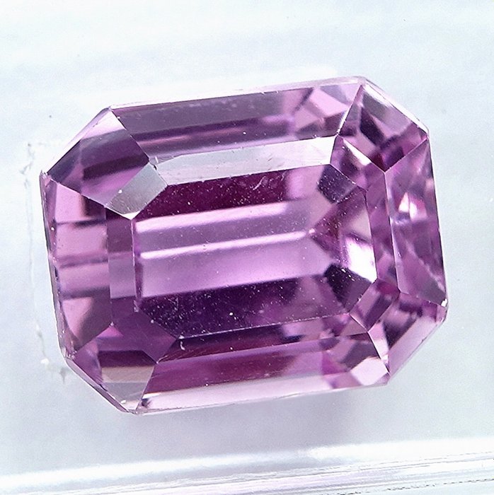 紫锂辉石 - 5.12 ct
