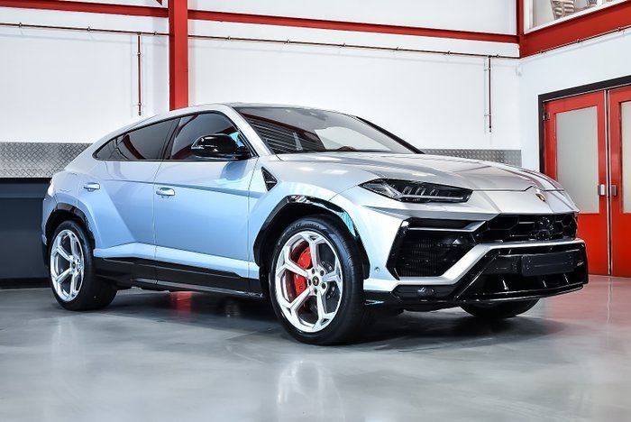 Lamborghini - Urus SUV 4.0L V8 - 2022