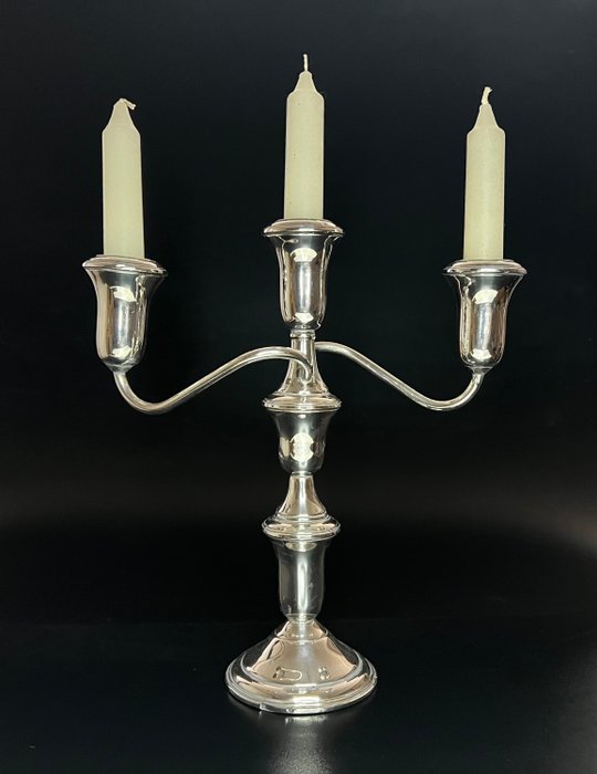 Twee armige drie lichts kandelaar – .925 zilver – V.S. – Midden 20e eeuw