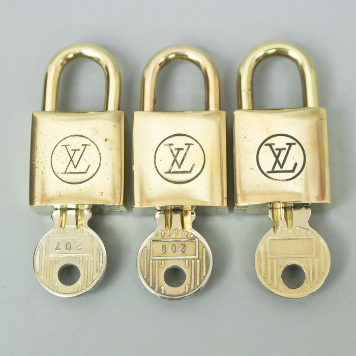Louis Vuitton Brass Lock and Key Set #207