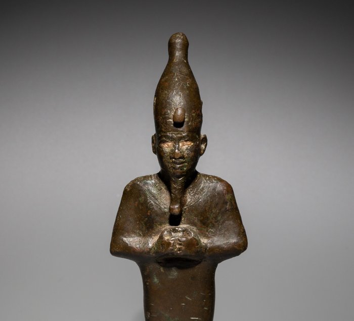 古埃及 青銅色 歐西里斯神。晚期，西元前 664 - 332 年。 15 公分高。