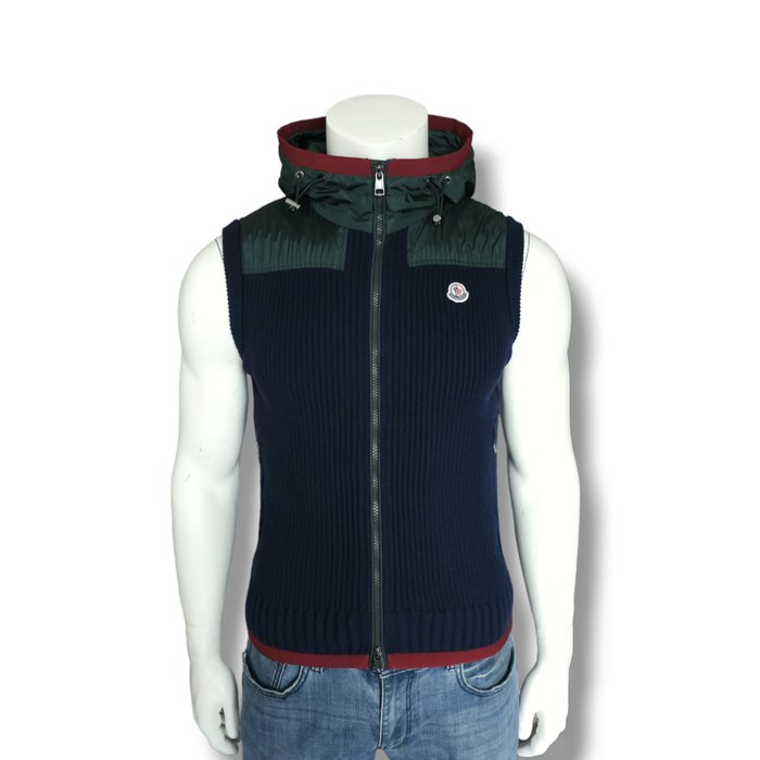 Moncler - K2 MAGLIONE TRICOT GILET Cardigan, Down jacket, - Catawiki