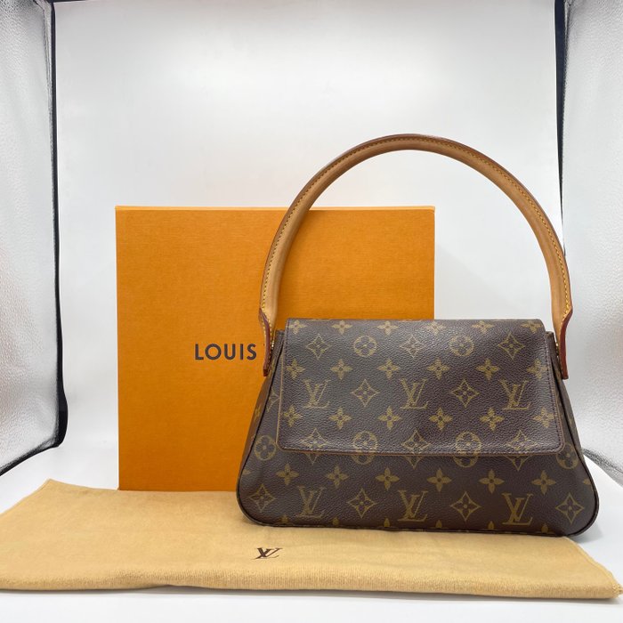 Louis Vuitton - Loop Bag - Monogram - Women - Luxury