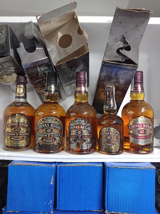 Chivas Regal 12 years old - b. 1980s, 1990s, 2000s - 35cl, 70cl, 75cl - 5 bottles