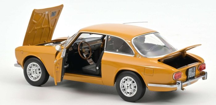 Norev 1:18 - 1 - 模型轿车 - Alfa Romeo 1750 GTV Veloce Bertone 1970 - NV187910