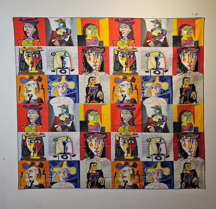 独家面板，饰有巴勃罗·毕加索 (Pablo Picasso) 的作品 - 138x140 厘米 - 已完成，可悬挂！ - 纺织品  - 138 cm - 140 cm