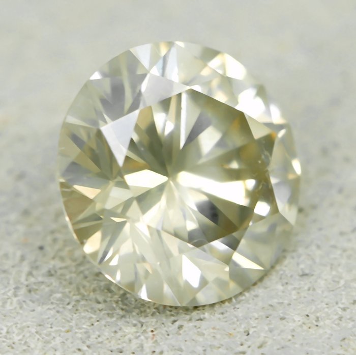 Diamante - 0.53 ct - Brillante - light Yellowish Gray - I1