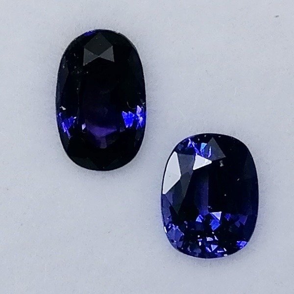 2 pcs  Bleu saphire - 1.17 ct