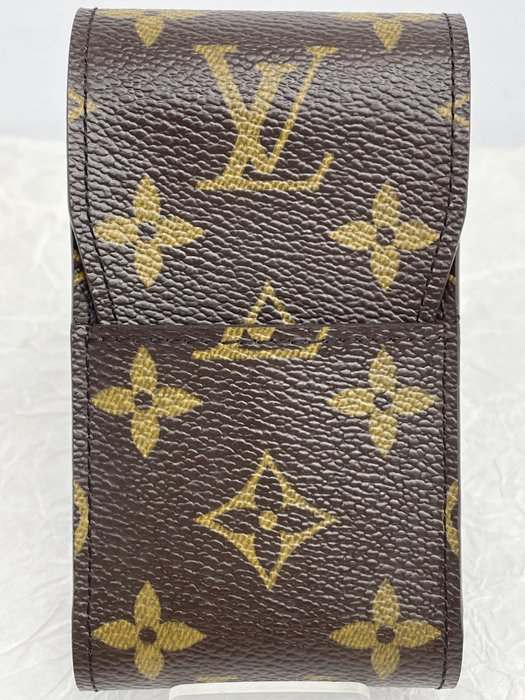 Past auction: Coated canvas monogram fold over clutch purse, Louis Vuitton  french