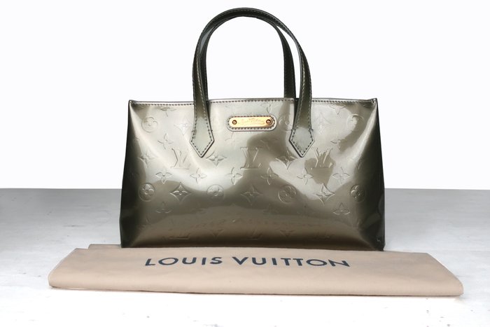 Louis Vuitton Wilshire PM Monogram Vernis