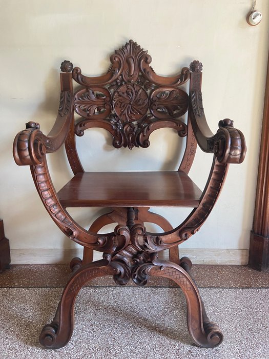 扶手椅 - 文藝復興風格 - 核桃木 - 20世紀初