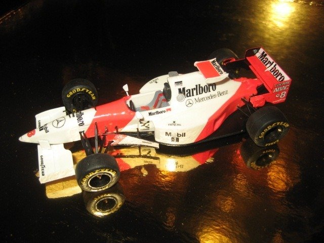 Tameo 1:43 - Modell sportsbil - F.1 McLaren MP4/10 Mercedes Mika Hakkinen GP Brasile 1995 - Montert sett