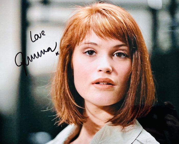 James Bond 007: A Quantum of Solace - Gemma Arterton (Strawberry Fields) - Autograf