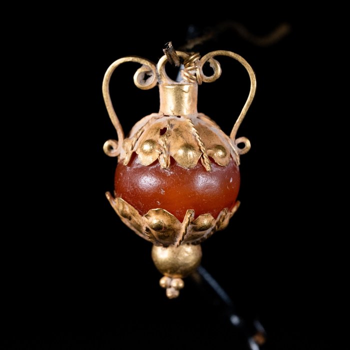 Kushan Birodalom Arany Amphora medál, 3,19 gramm, 23 mm - Spanyol exportengedély - Pendant