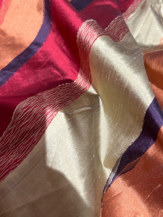Tessuto seta 580 x 330 - 纺织品 - 580 cm - 330 cm