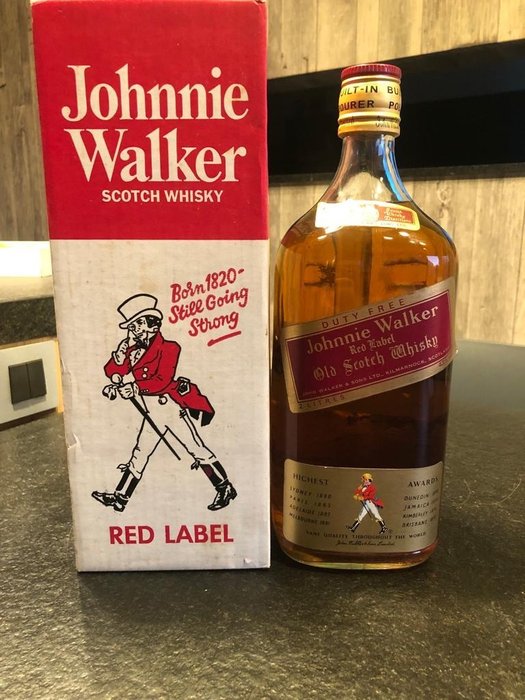 Johnnie Walker - Red Label w/ built-in pourer  - b. 1980s - 2 升