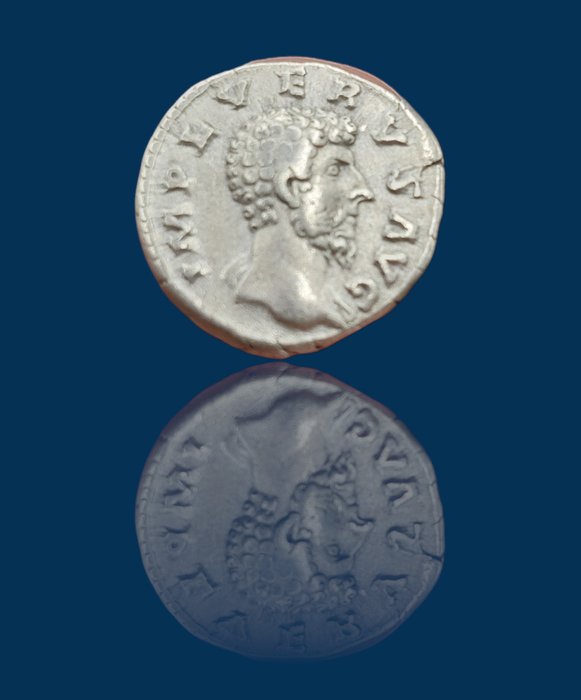 Imperio romano. Lucio Vero (161-169 e. c.). AR Denarius,  Rome