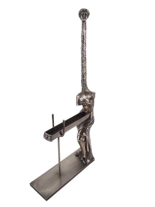 Salvador Dali (1904-1989) - sculptuur, Vénus à la girafe aux tiroirs - 56 cm - Origineel verzilverd bronzen beeld - 1973
